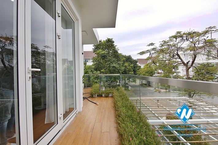  Massive ambassador corner villa for rent in Vinhomes Riverside - Long Bien